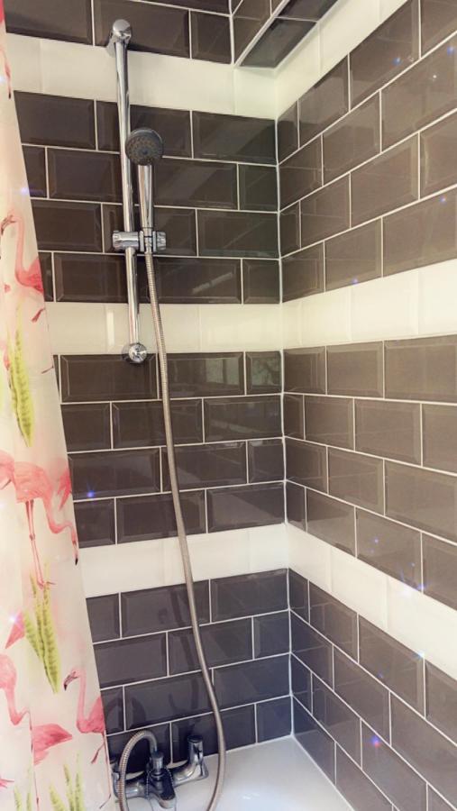 Stay In Woking With Benita Horsell Esterno foto