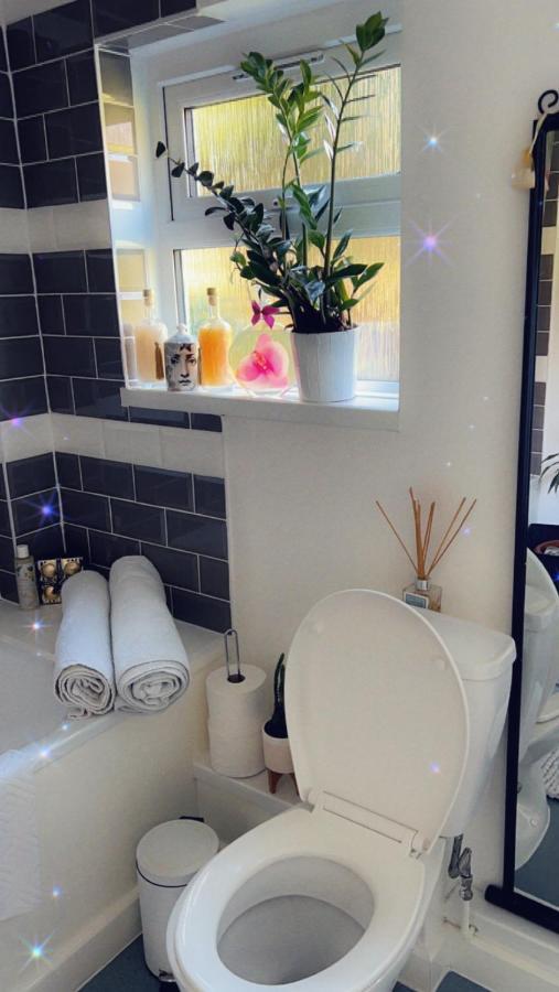 Stay In Woking With Benita Horsell Esterno foto