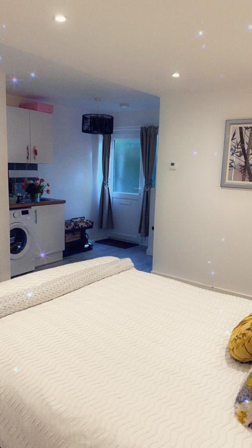Stay In Woking With Benita Horsell Esterno foto